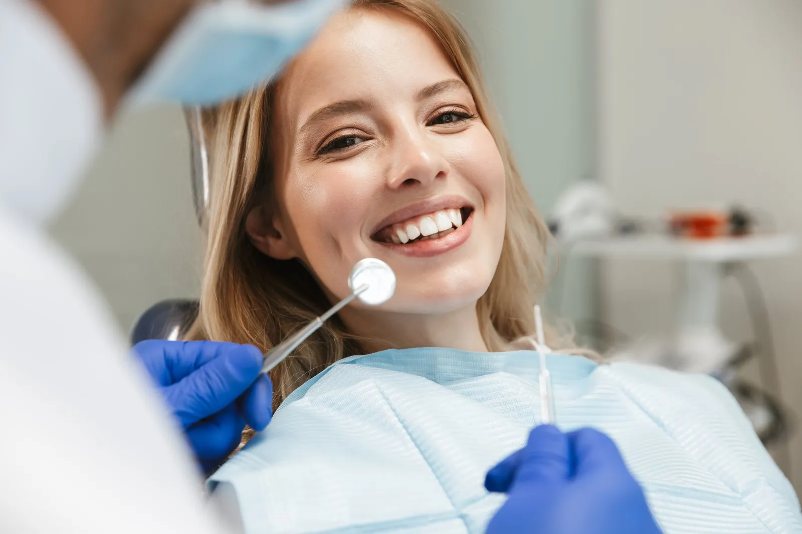 Onlays vs. Crowns: Which One is Better?